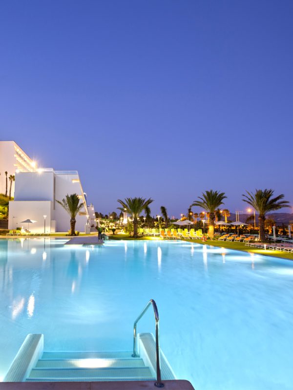 tm-b&e-Alojamiento-Piscina-3